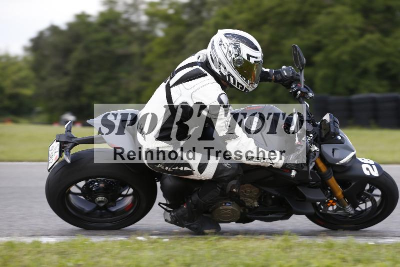 /Archiv-2024/29 12.06.2024 MOTO.CH Track Day ADR/Gruppe rot/26-1